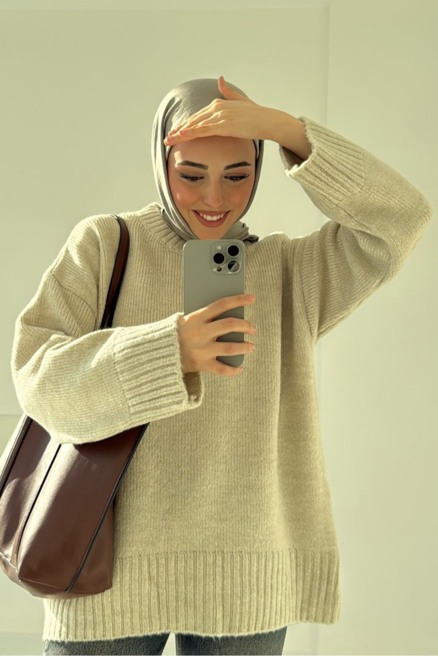 Basic Sweater-Beige