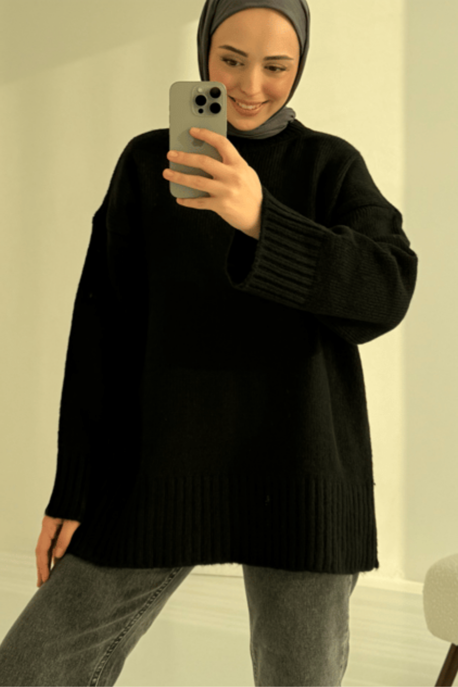 Basic Sweater-Black