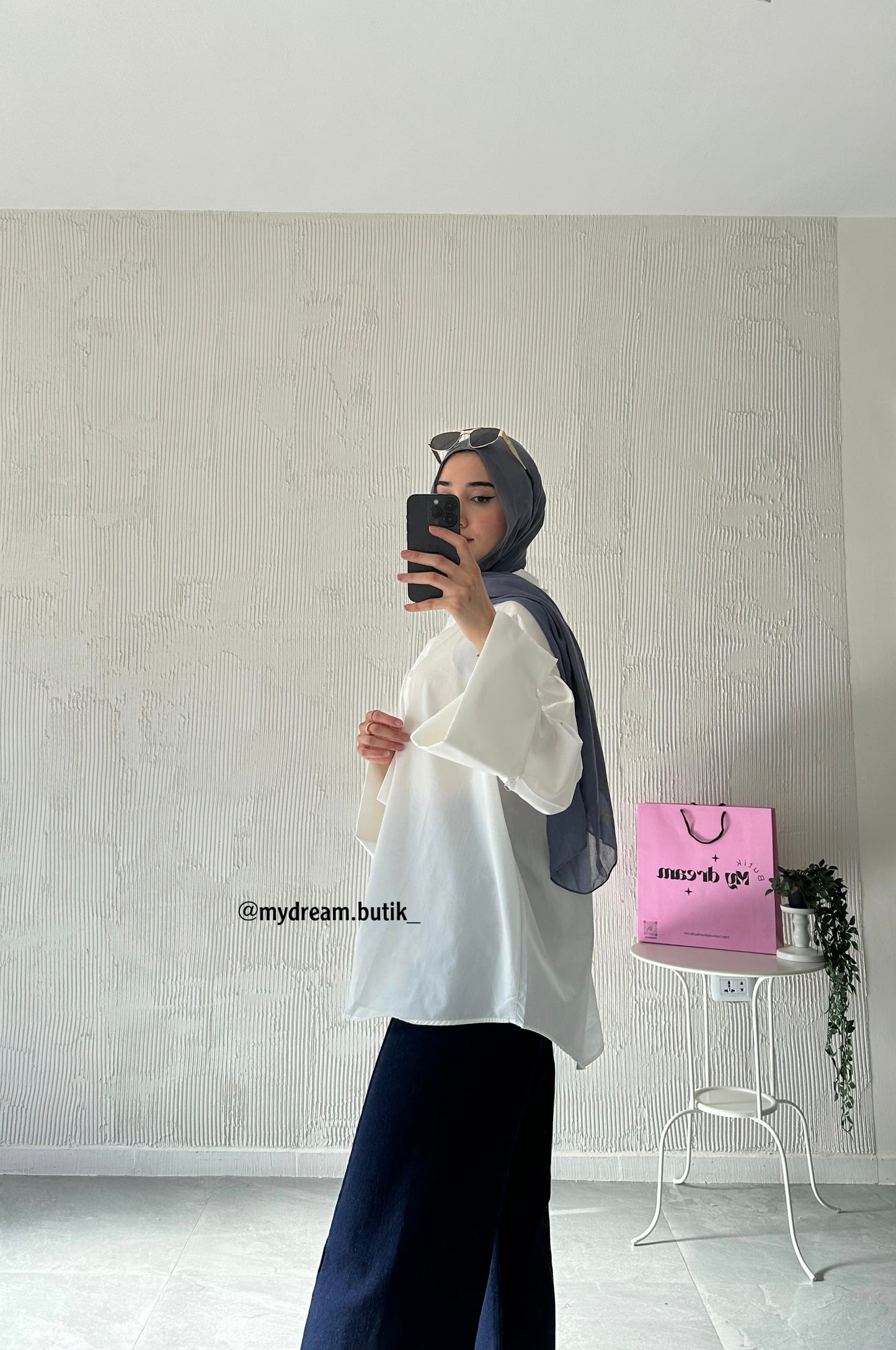 Oversized Shirt- White