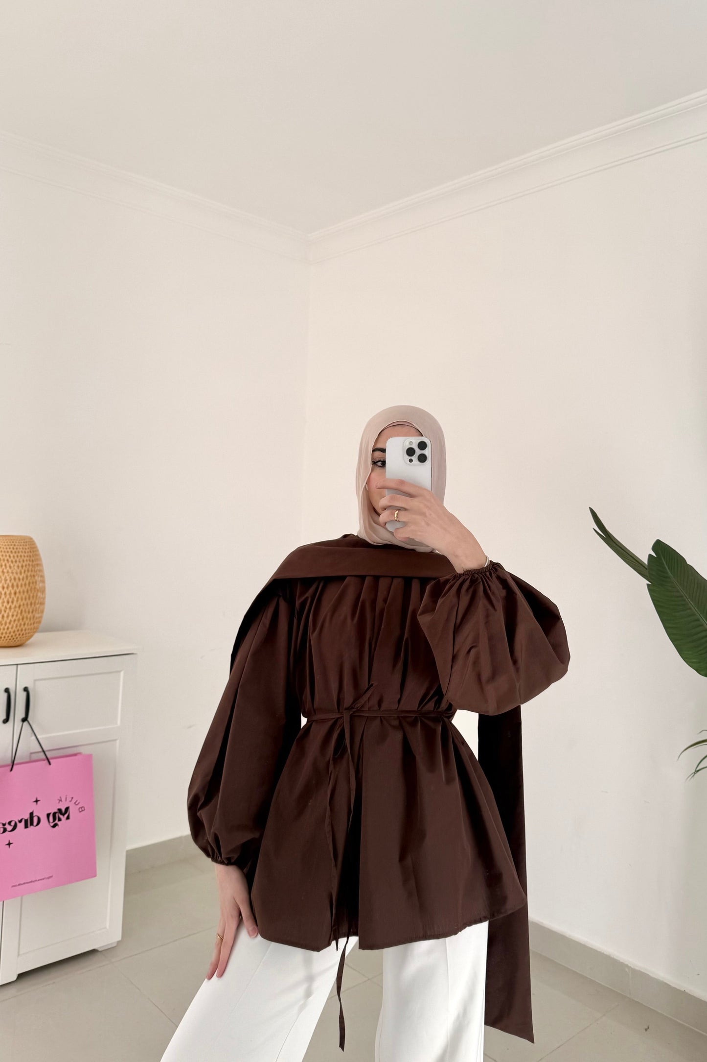 Poplin Sleeve Top With Scarf-Brown